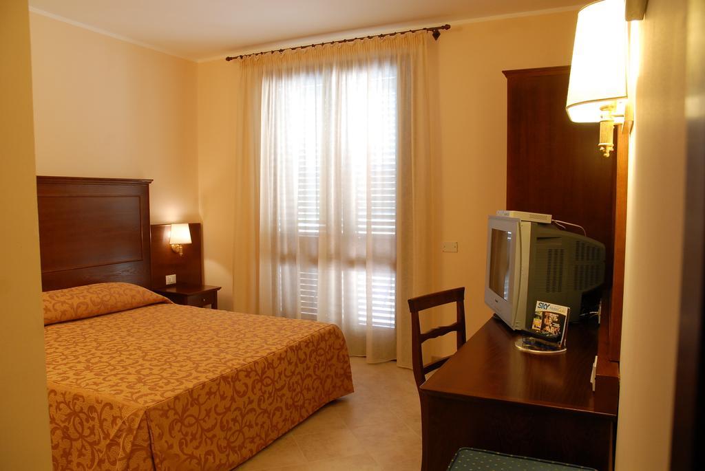 Hotel Villa Mokarta Salemi Oda fotoğraf