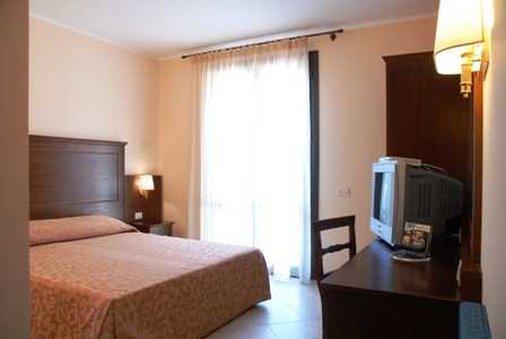 Hotel Villa Mokarta Salemi Oda fotoğraf